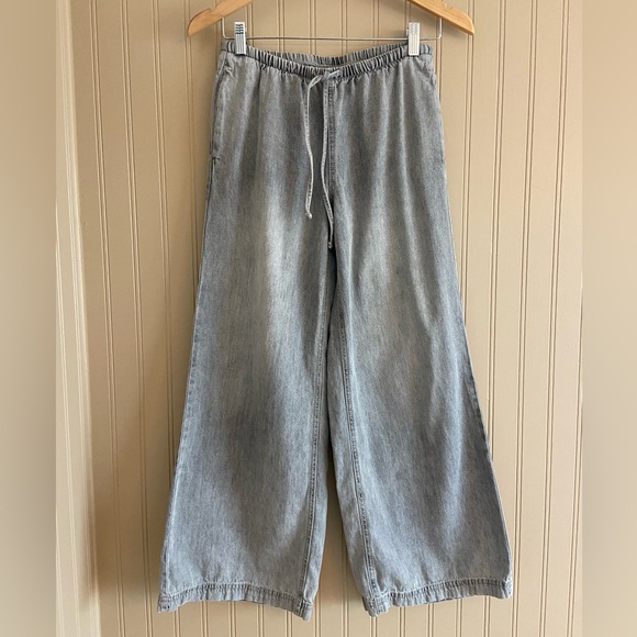 Divided Denim - Divided Super Soft & Comfy Wide Leg Grey Denim Pants Women’s XS